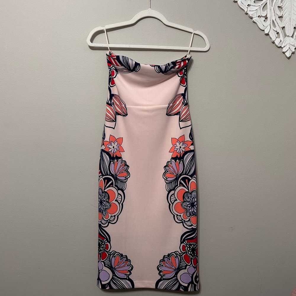 Express size 2 print midi dress. Worn once. Strapless.